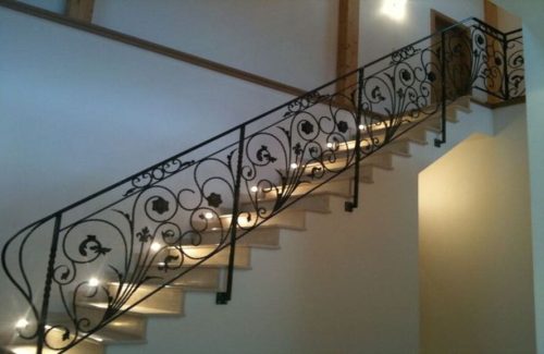 Garde-corps-metallique-escalier