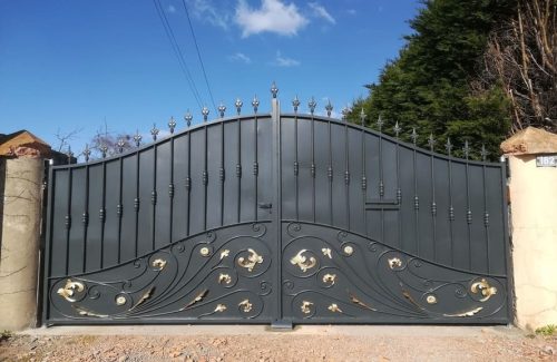 Photos-portail-fer-forge-moderne