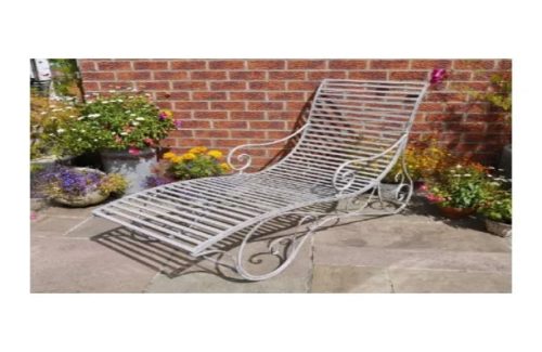 chaise-longue-de-jardin-en-metal-gris