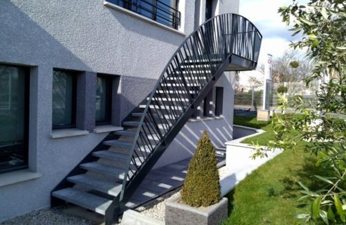 escalier-exterieur-metal